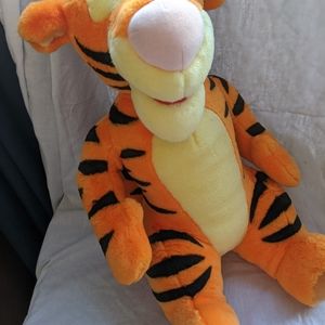 Giant Tigger Stuffed Animal Disney Plush 21"